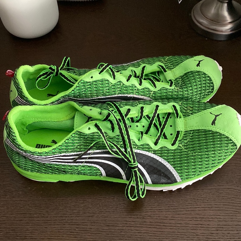 Puma Complete Mens track & Field spike shoes size 12 New